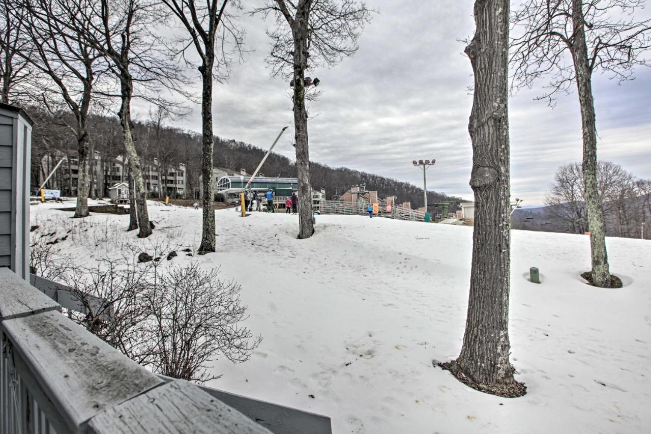 Cozy Couples Getaway Ski-In, Ski-Out Condo! Mount Torry Furnace Exteriör bild